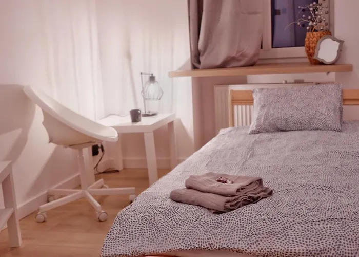 Calm And Quiet In شتشيتسين